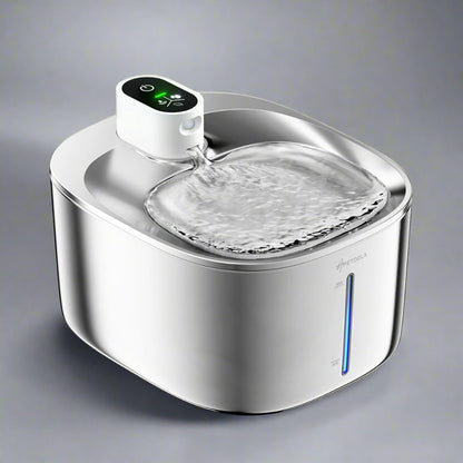 Wireless pet water  fountain showing the water level window and working 